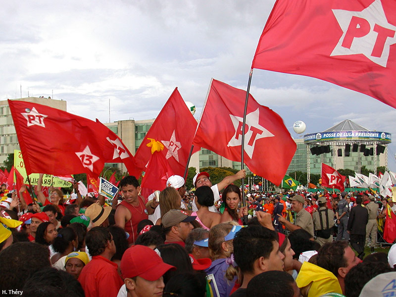 La prise de fonction de Lula, le 1er janvier 2003. Cliché H. Théry