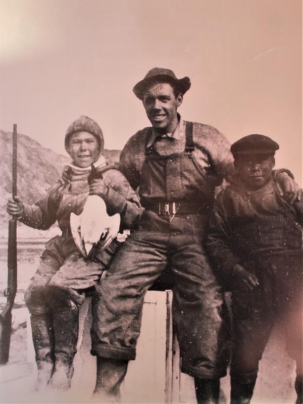 groenland 20e siècle mémoire photographie ancienne scène de chasse