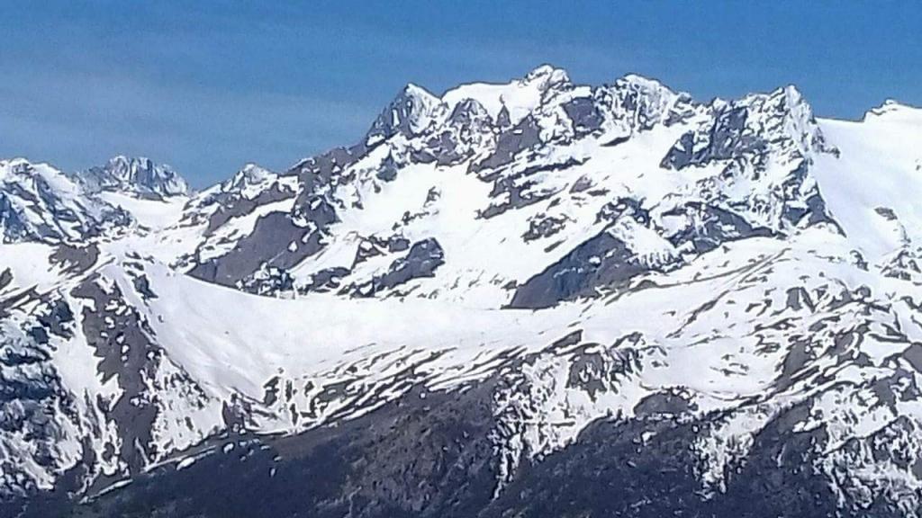 Massif des Écrins au printemps (Hautes-Alpes, PACA)