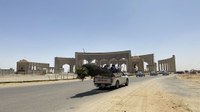 Arcades matérialisant l’entrée du chantier de la nouvelle capitale administrative de l'Égypte