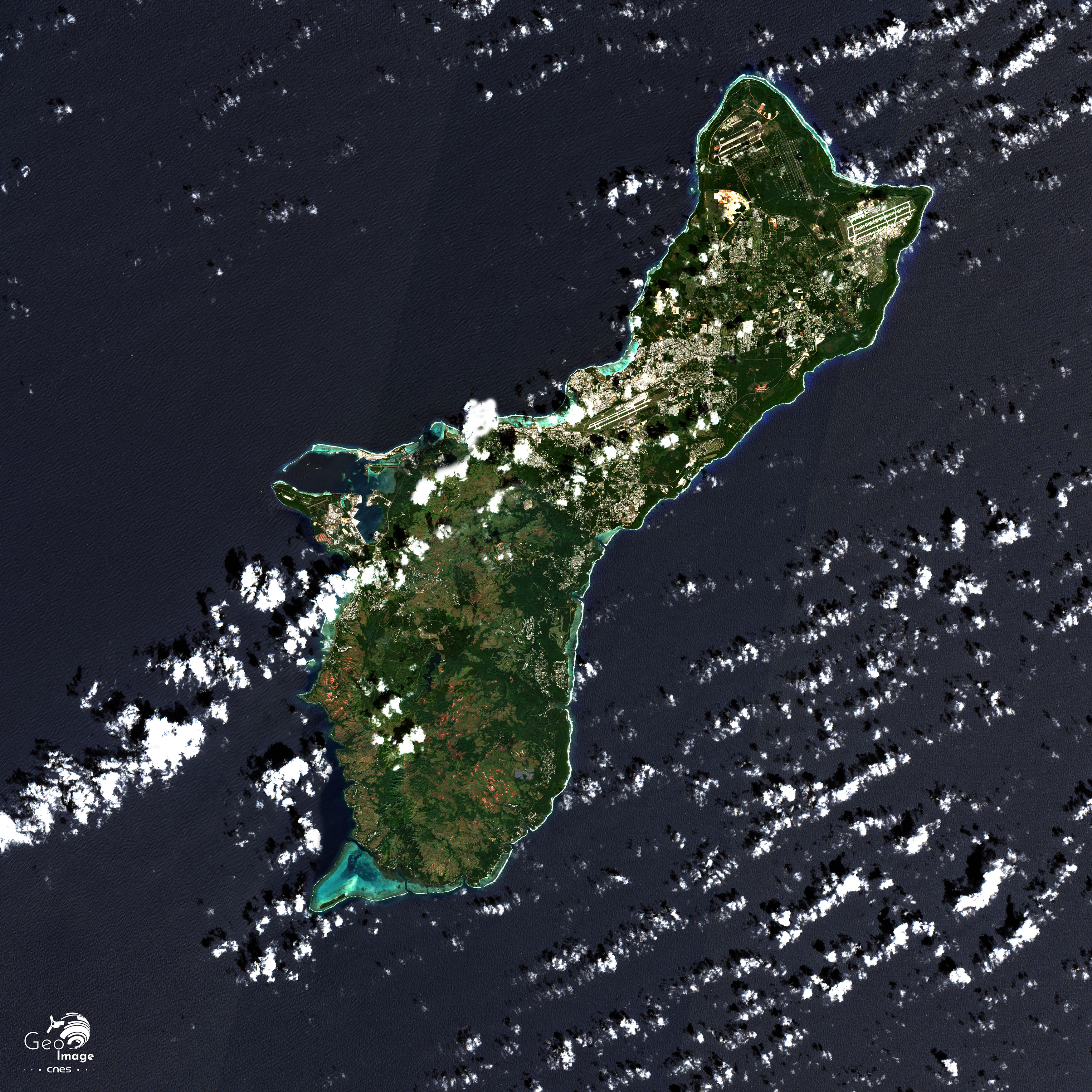 Vue satellite de Guam (haute définition) (États-Unis)