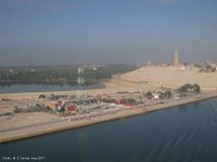 Vue du Canal de Suez (Égypte). Poste militaire au sud du lac Timsah