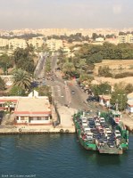 Canal de Suez (Égypte). Bacs de transport des voyages et des voitures sur le canal.