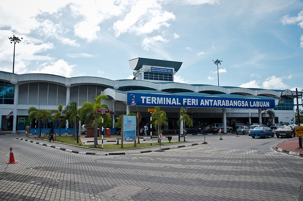 terminal de ferries Labuan photographie
