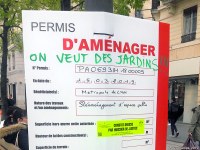 Tag « On veut des jardins !!! » sur un permis d’aménager, place de la République, Lyon 2e arrondissement (zoomé)