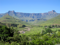 L’amphithéâtre du Royal Natal National Park, paysage emblématique situé au nord du parc d’uKhahlamba-Drakensberg (Afrique du Sud)