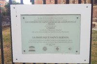  Plaque commémorative de l’inscription du bien sériel « Les chemins de Saint-Jacques-de-Compostelle en France »