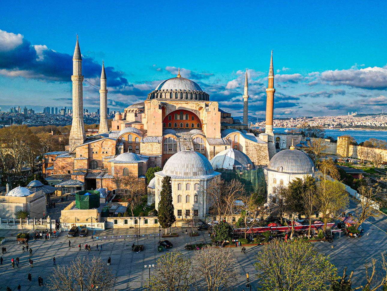 Sainte-Sophie et vue sur le Bosphore à Istanbul