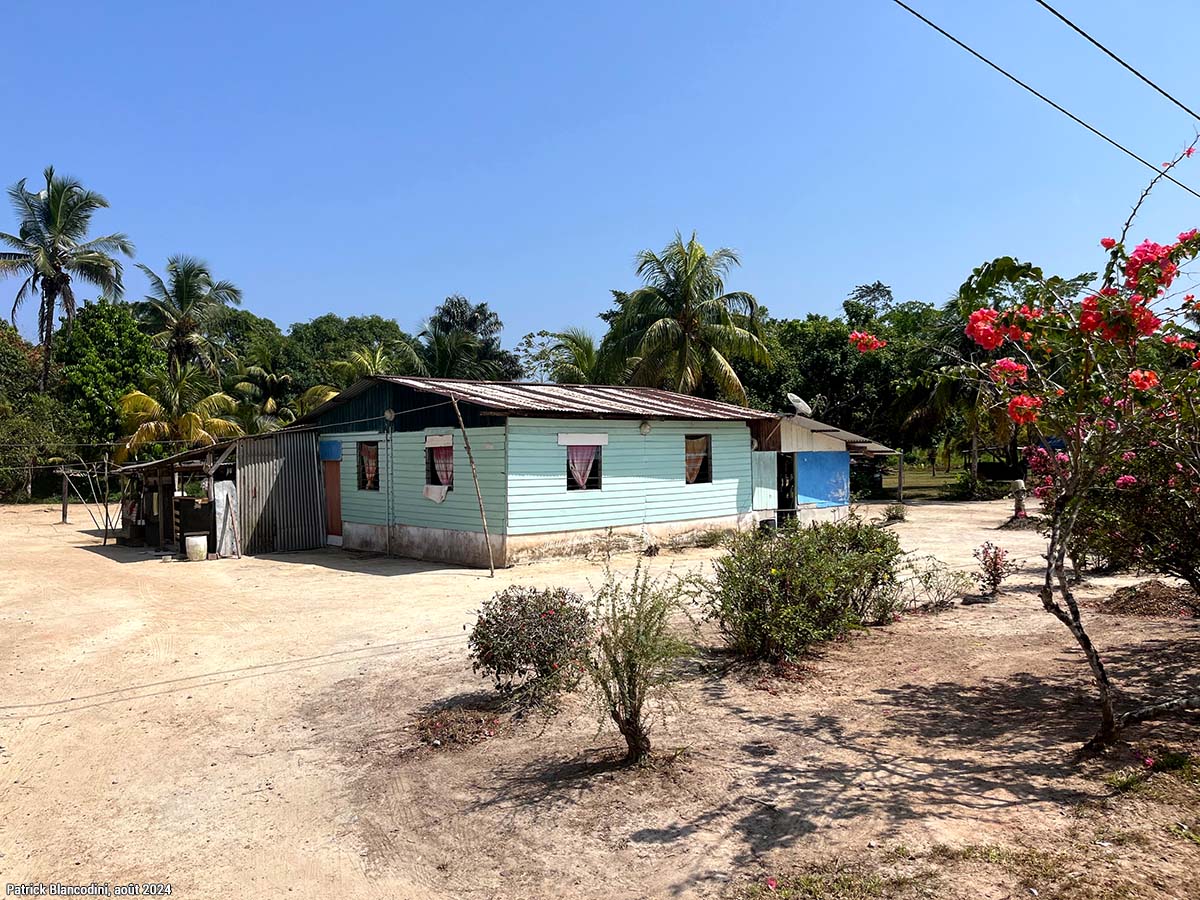 Une habitation dans le village de Prospérité qui compte près de 200 habitants. 
