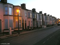 Enfilade de maisons murées à Liverpool (Royaume-Uni)