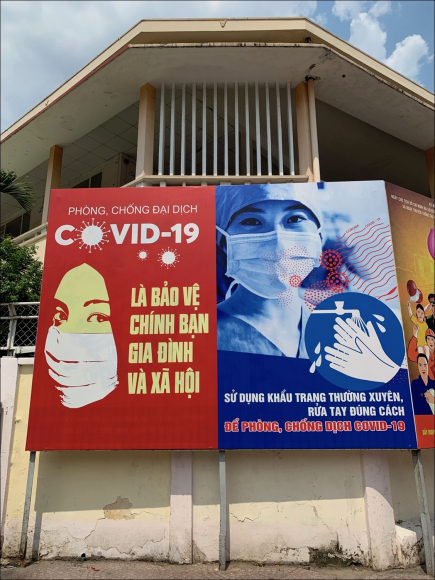 ho chi minh ville affiche masques