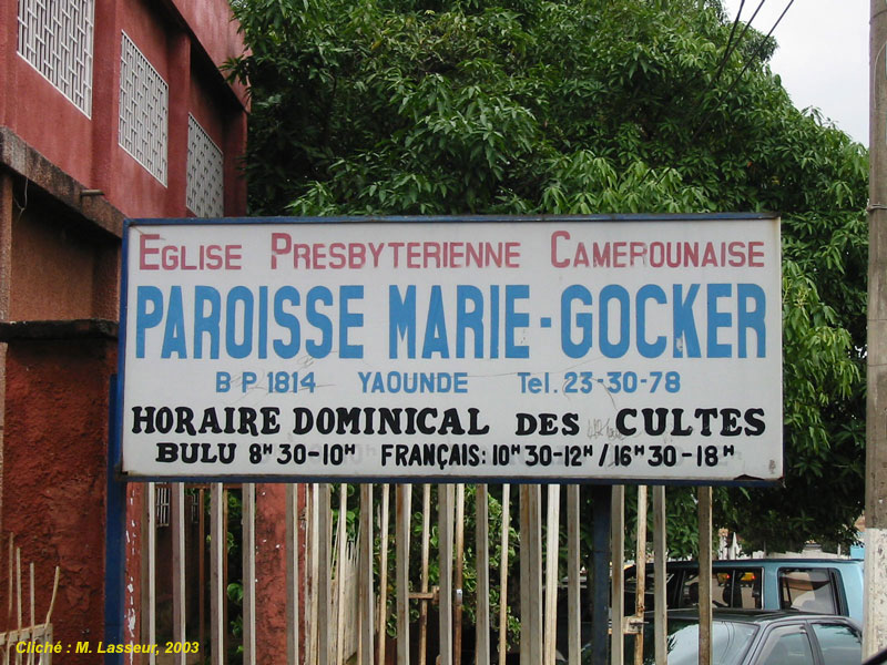 Affichage des offices dans les langues des groupes ethno-régionaux à Yaoundé (Cameroun)